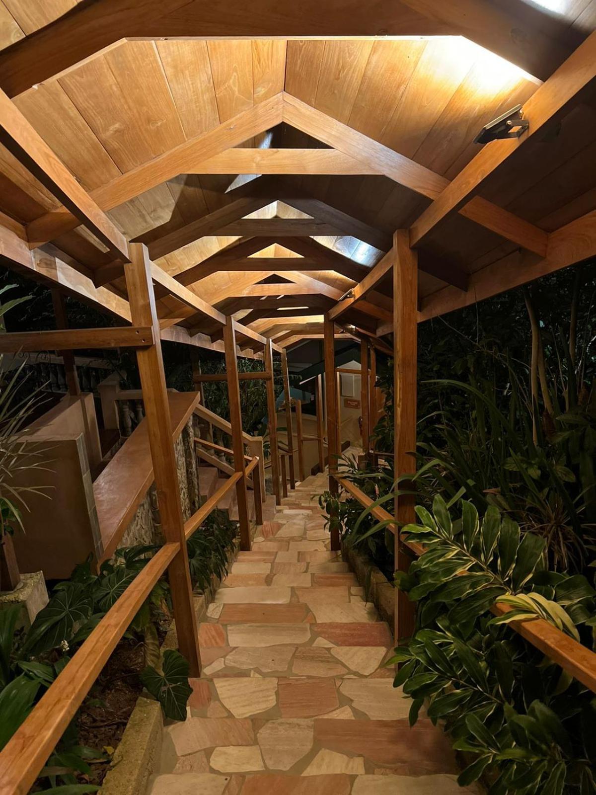 Hadco Experiences At Asa Wright Nature Centre Blanchisseuse Esterno foto